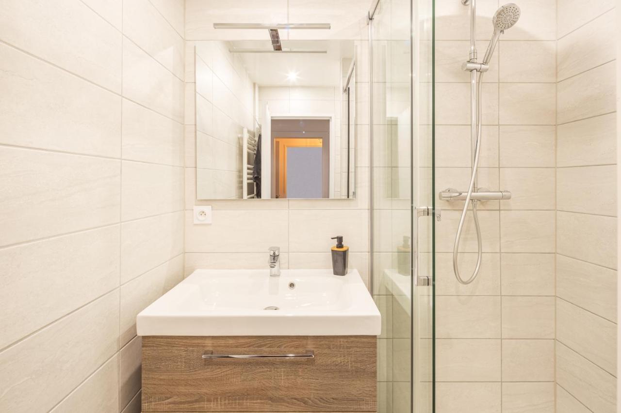 Alsacetime, Centre Parking Gratuit, Tram Wifi, Fibre Orange, Espace De Travail Strasbourg Luaran gambar